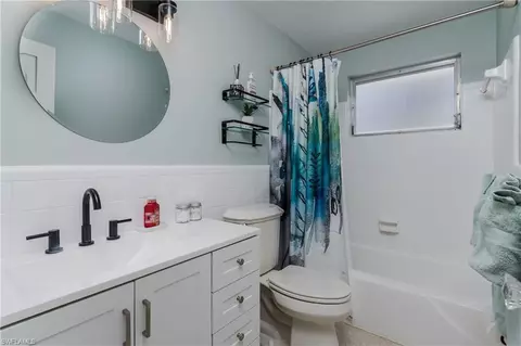 Bath - 190 4th St, Bonita Springs, FL 34134 photo 1 of 2
