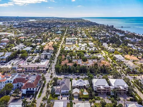 View/Area - 295 5th Ave S, Naples, FL 34102 photo 4 of 5