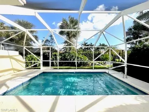 8172 Xenia Ln, Naples, FL 34114
