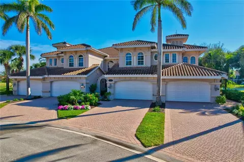 3164 Serena Ln #202, Naples, FL 34114