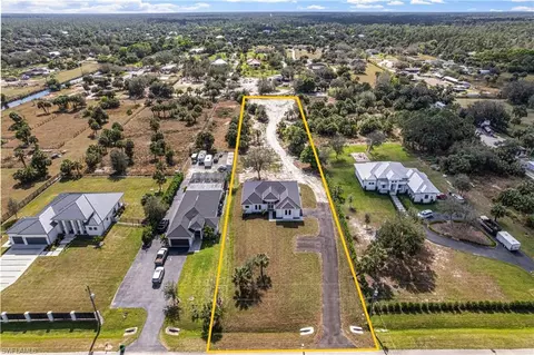 202 22nd Ave NE, Naples, FL 34120