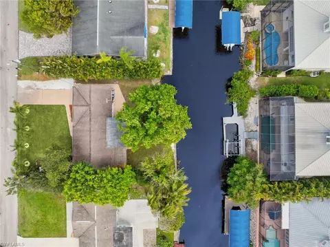 27211 Belle Rio Dr, Bonita Springs, FL 34135