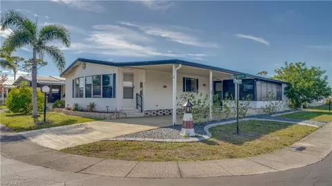 121 Lakeside Cir, North Fort Myers, FL 33903