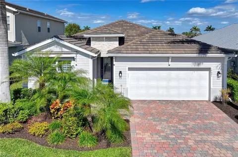 14621 Catamaran Pl, Naples, FL 34114