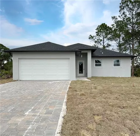 809 Palomino St E, Lehigh Acres, FL 33974