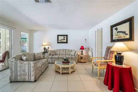 466 Golfview Dr, Naples, FL 34110 photo 14