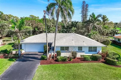 466 Golfview Dr, Naples, FL 34110