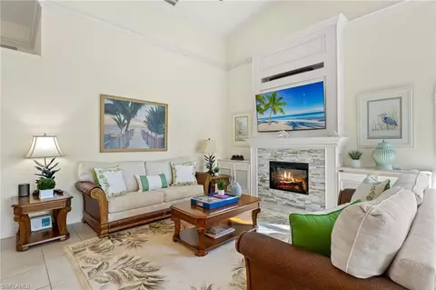 2189 Paget Cir, Naples, FL 34112 photo 2
