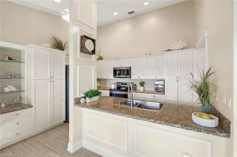 2189 Paget Cir, Naples, FL 34112 photo 14