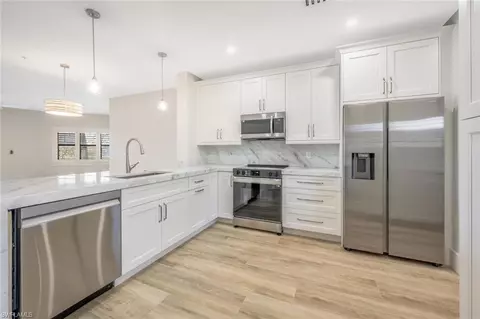230 Vintage Cir #A204, Naples, FL 34119
