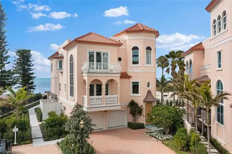 15 Casa Mar Ln #2, Naples, FL 34103