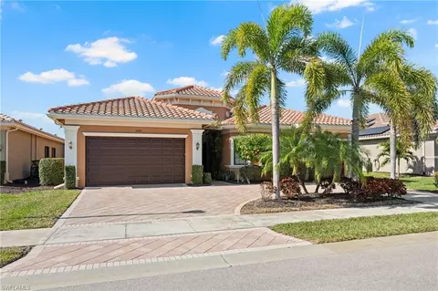 3448 Atlantic Cir, Naples, FL 34119 photo 2