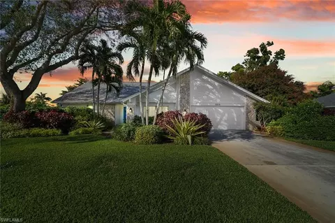 2213 Royal Ln, Naples, FL 34112 photo 2