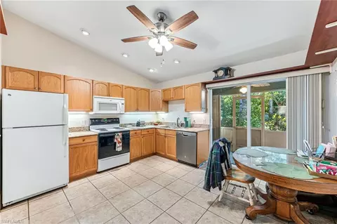 724 Pine Cone Ln, Naples, FL 34104 photo 8