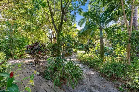 724 Pine Cone Ln, Naples, FL 34104 photo 40