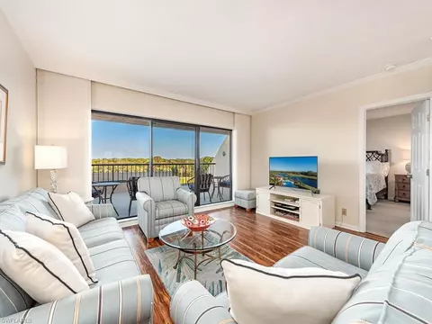 6300 Pelican Bay Blvd #A PH-4, Naples, FL 34108