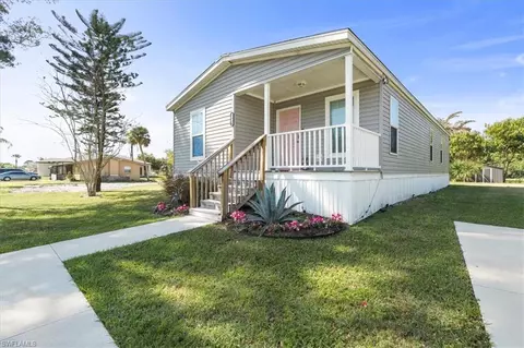 2220 Towles St, Fort Myers, FL 33916