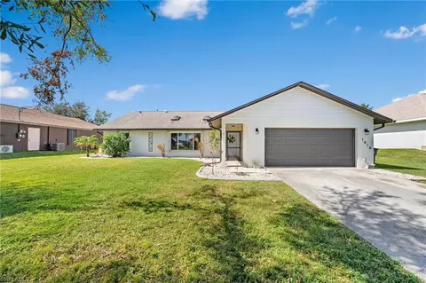 1010 SW 8th Ct, Cape Coral, FL 33991