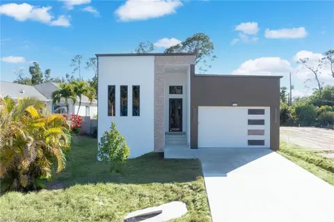 3238 Andrews Ave, Naples, FL 34112