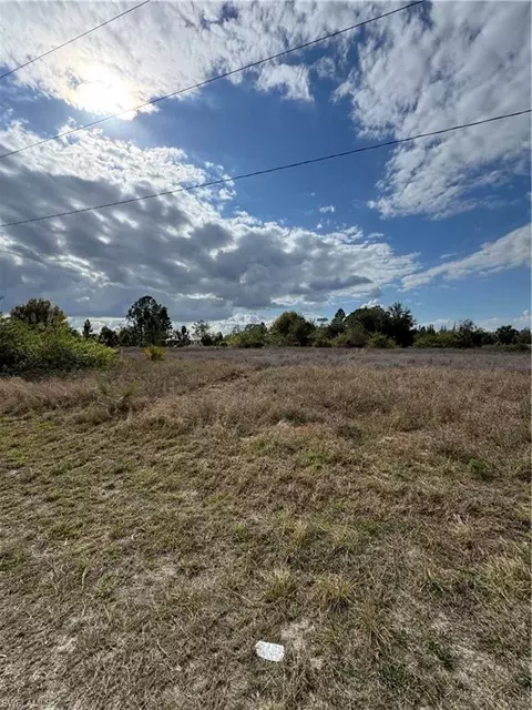 1611 Robert Ave, Lehigh Acres, FL 33972