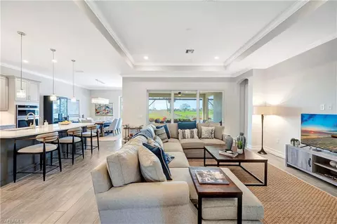18724 Ensenada Dr, Naples, FL 34114