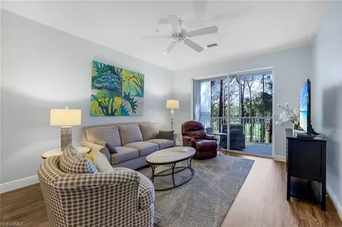 8267 Parkstone Pl #9-203, Naples, FL 34120