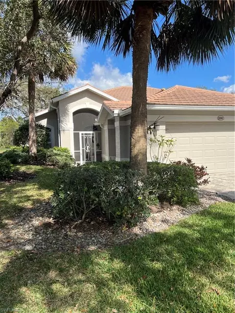 8803 Naples Heritage Dr #D12, Naples, FL 34112