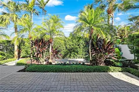709 97th Ave N, Naples, FL 34108 photo 10