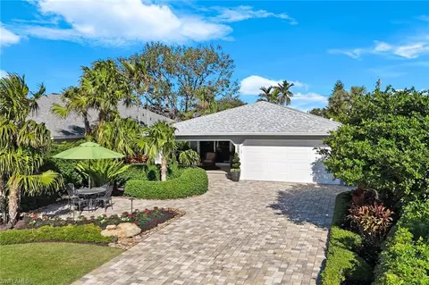 709 97th Ave N, Naples, FL 34108
