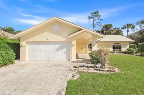 4022 Lupine Ln, Naples, FL 34112