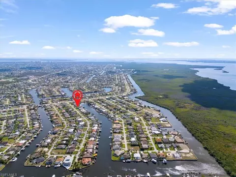 2726 SW 28th Pl, Cape Coral, FL 33914
