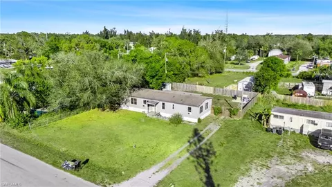 8405 Nault Rd, North Fort Myers, FL 33917