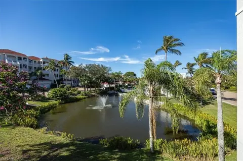 1575 Clermont Dr #N-201, Naples, FL 34109