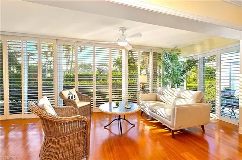 744 Wedge Dr #19, Naples, FL 34103