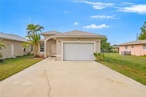 2119 River Ridge Blvd, Fort Myers, FL 33905