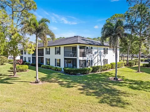 801 Augusta Blvd #801-5, Naples, FL 34113