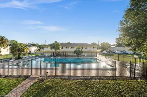 3325 Airport Rd N #J8, Naples, FL 34105