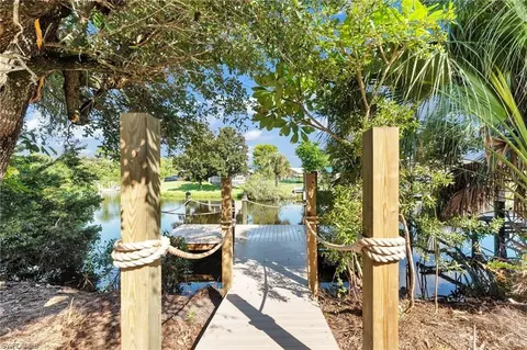 1913 Indian Creek Dr, North Fort Myers, FL 33917