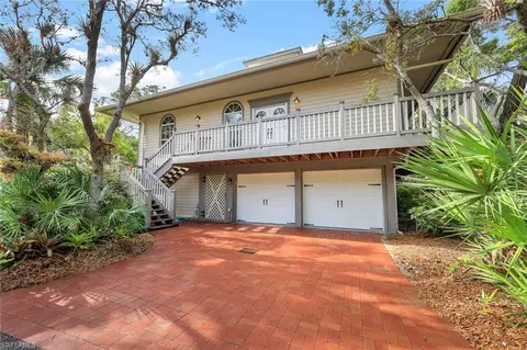 3812 Survey Cir, Bonita Springs, FL 34134