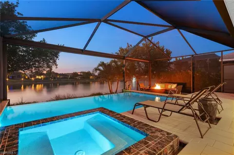8949 Mustique Ln, Naples, FL 34114