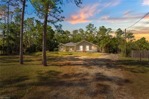 521 Everglades Blvd S, Naples, FL 34117