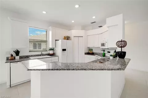 20017 Serre Dr, Estero, FL 33928 photo 12
