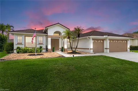 893 Grand Rapids Blvd, Naples, FL 34120