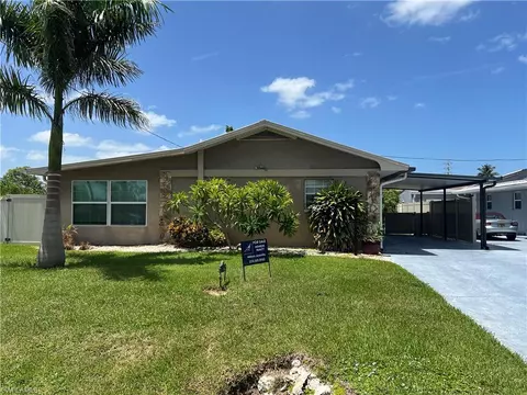 814 107th Ave N, Naples, FL 34108