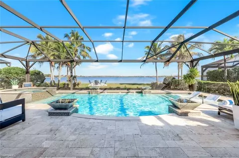 9059 Breakwater Dr, Naples, FL 34120