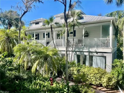 12030 Honeysuckle Rd, Fort Myers, FL 33966