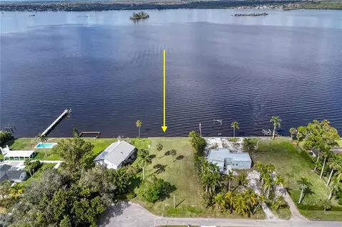 4385 E Riverside Dr, Fort Myers, FL 33905