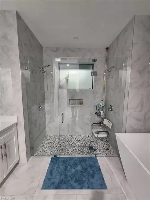 Bath - 2406 37th Ave NE, Naples, FL 34120 photo 1 of 3