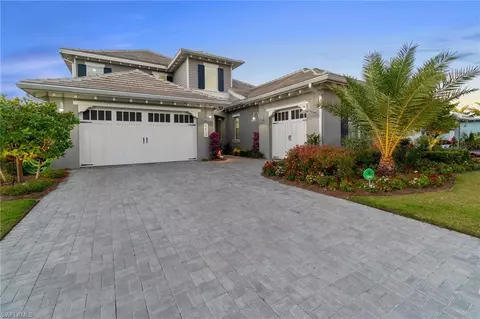 6473 Arriba Ave, Naples, FL 34113