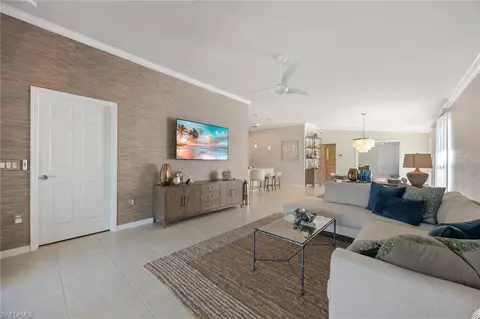 8429 Karina Ct, Naples, FL 34114
